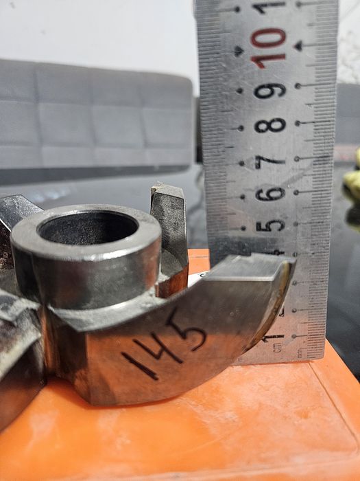 Фреза полукровка.