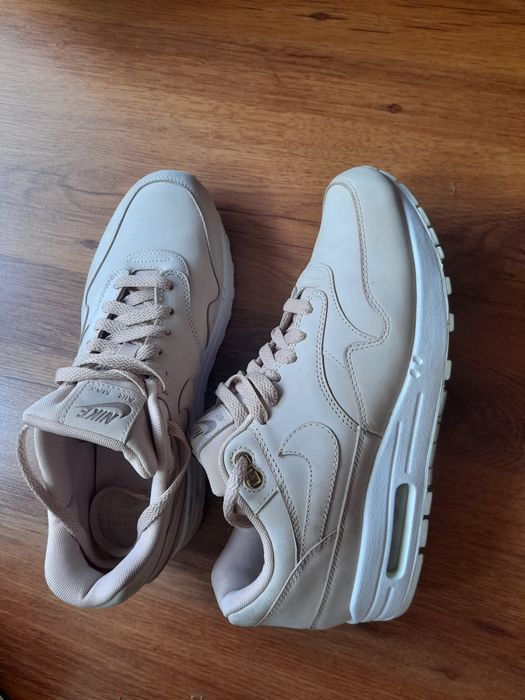 Nike Air max маратонки 40- 41 номер.
