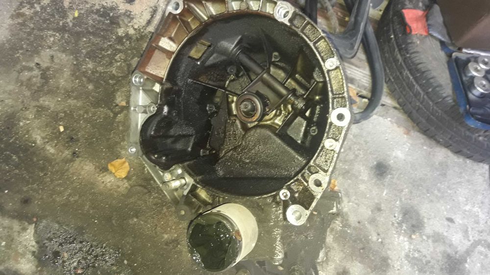 Скорости, динамо, стартер, фарове, стопове, мигачи бяли, съединител