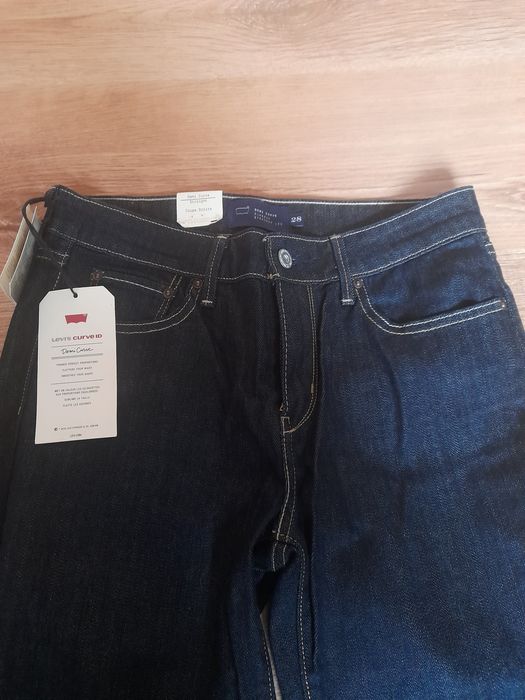 Blugi damă, fete ,LEVI'S  NOI  !!