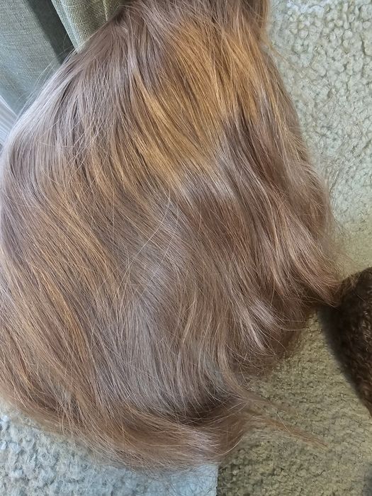 Необработена коса 150 грама 57 сантиметра .