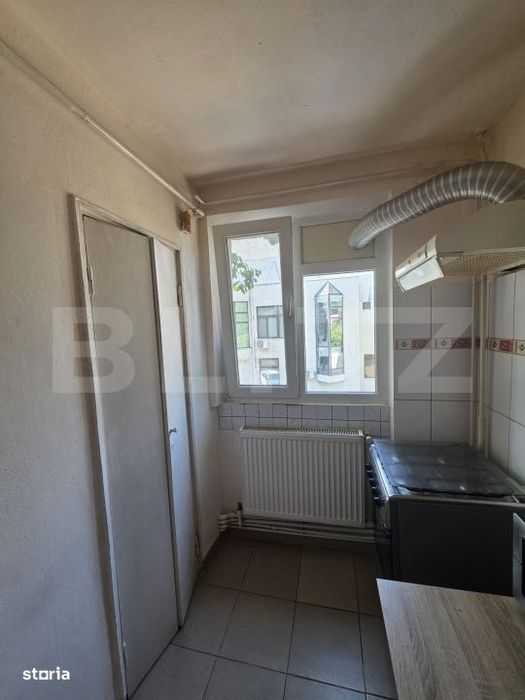 Apartament 3 camere , decomandat ,64 m2, zona Piata Centrala