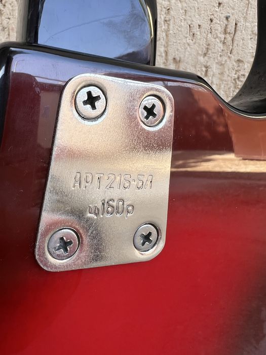 Бас гитара советская