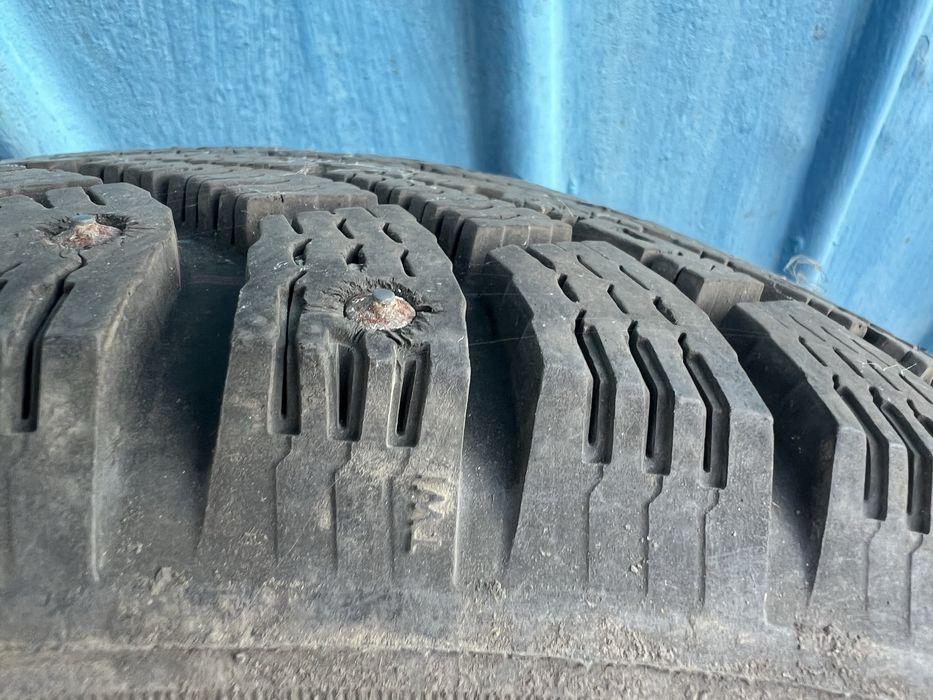 Продам шины б/у R15