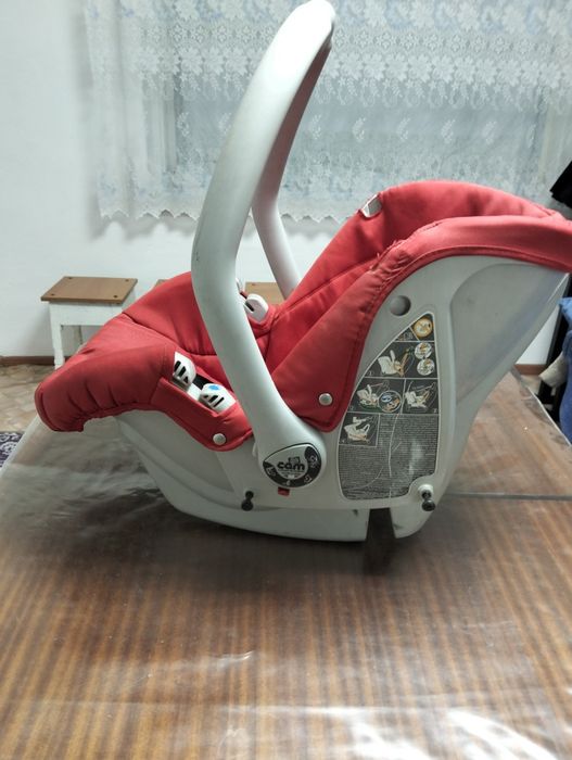 Детское кресло для автомашины