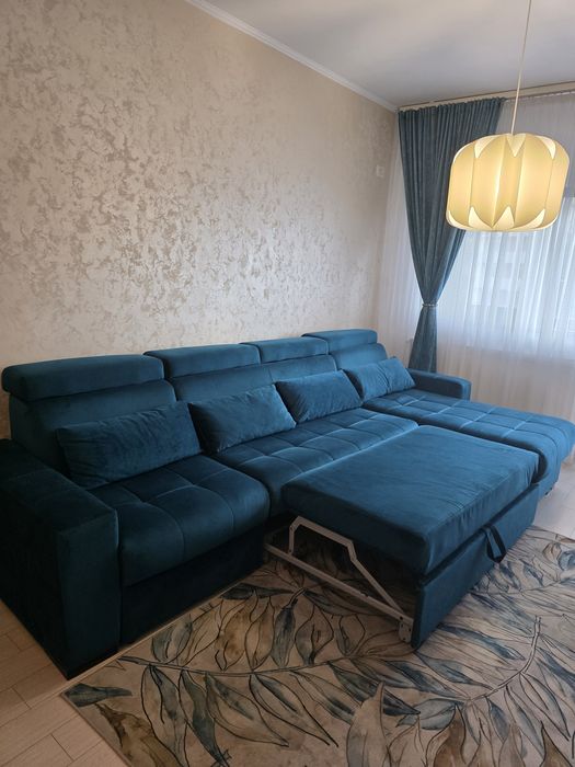 Coltar extensibil cu ladă de depozitare