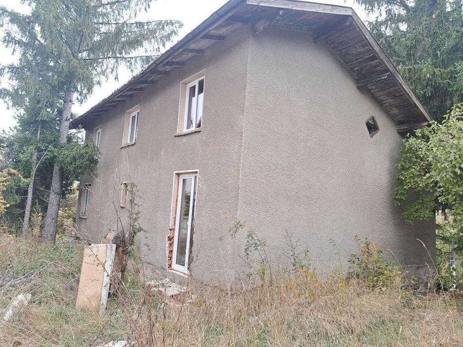 продава къща с.плана