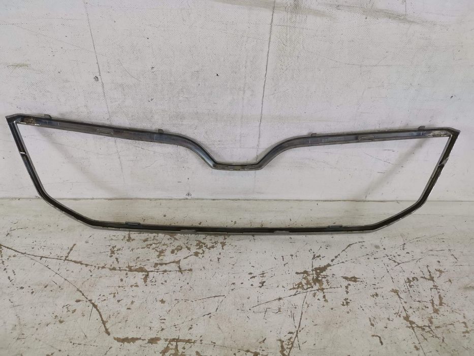 Хромиран Орнамент за Радиаторна Решетка Шкода Октавия 3 / Skoda Octavi