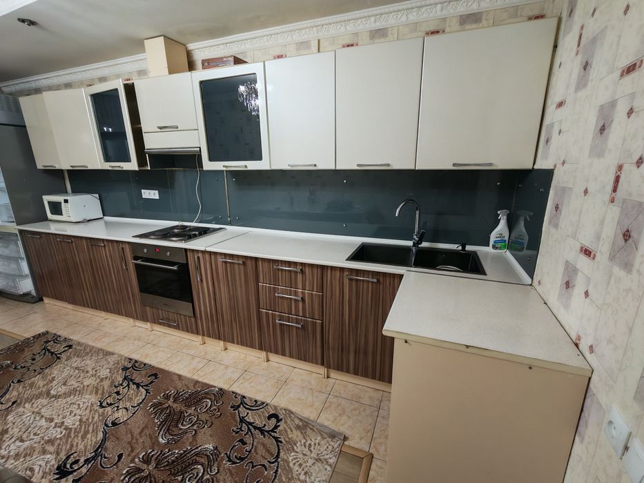 Кухонный гарнитур