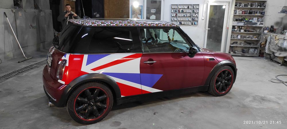 Mini Cooper 2004 1,6 L 116 CP mult sub prețul pieței cu trapă și piele ...