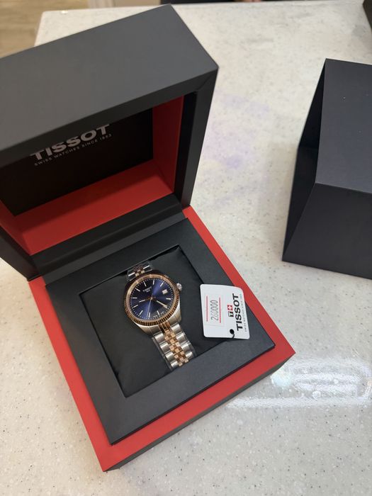 Продам часы от Tissot