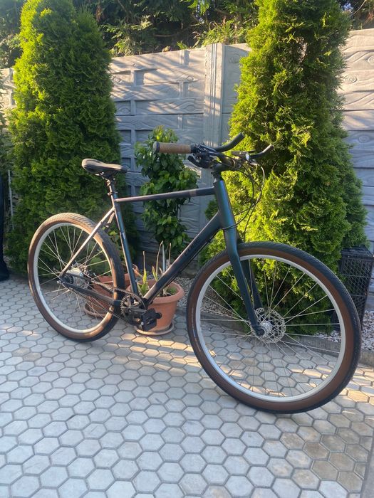 Bicicletă Trekking / City Bike Cube Hyde Pro / Shimano XT / Alfine 8 /