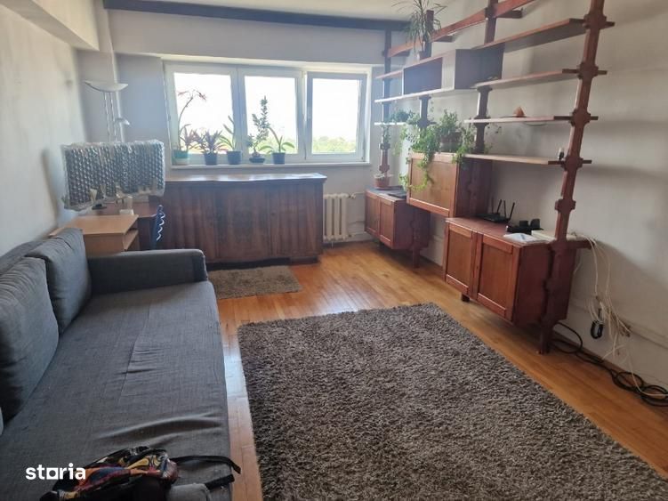 Apartament 3 camere cu loc de parcare in zona Stefan Cel Mare 5 min de