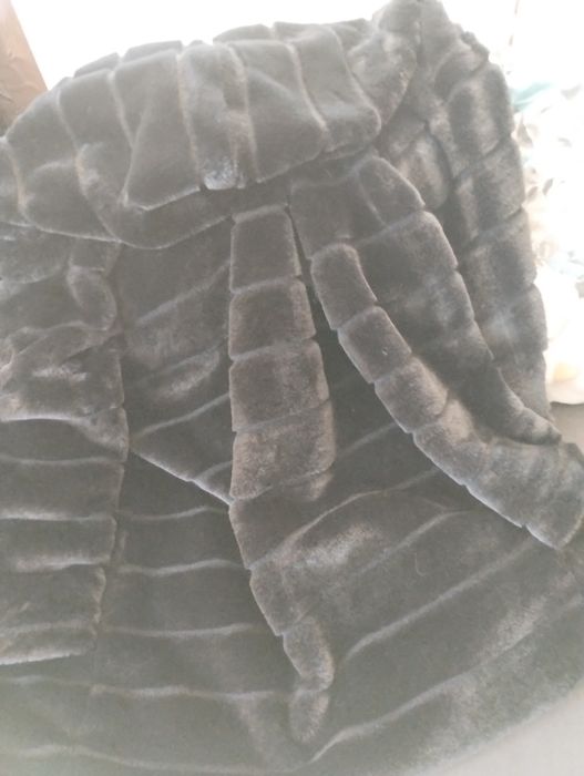 Vând haină de blană Mongolia