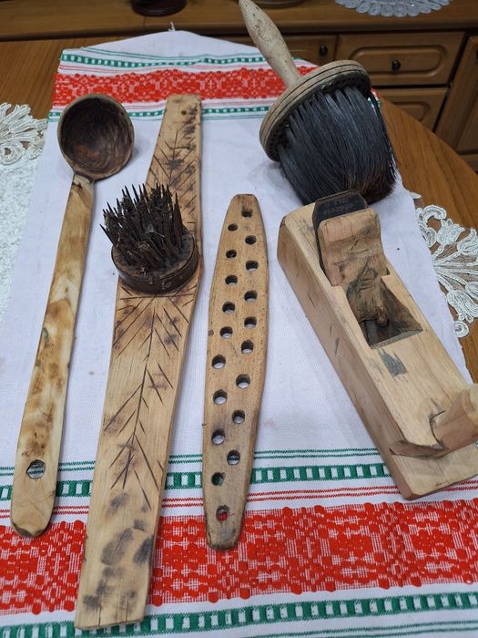 Obiecte  lemn      vechi