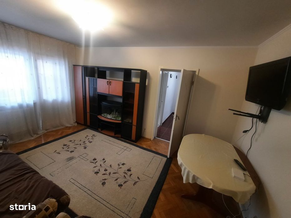 Vand apartament 3 camere Et.2 semicentral - Satu Mare