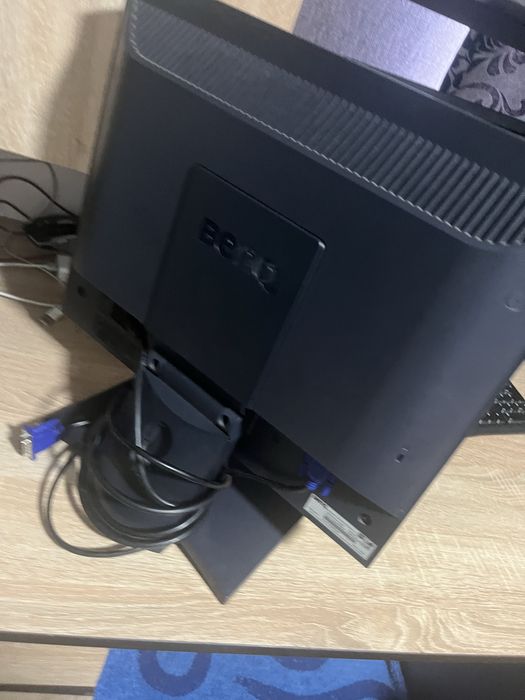 Продам игровое кресло и монитор