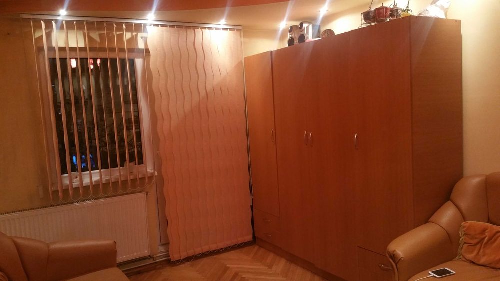 Inchiriez Apartament 3 Camere Zona Valea Aurie Etaj 1