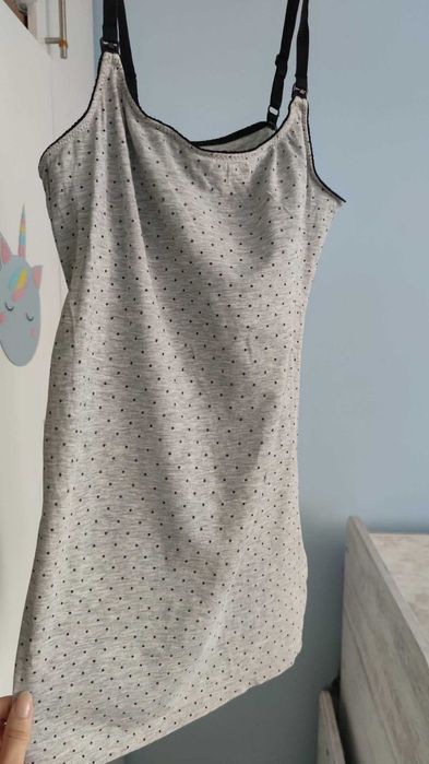 Дрехи за бременни и кърмачки