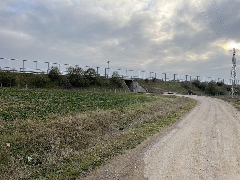 Парцел УПИ магистрала Тракия