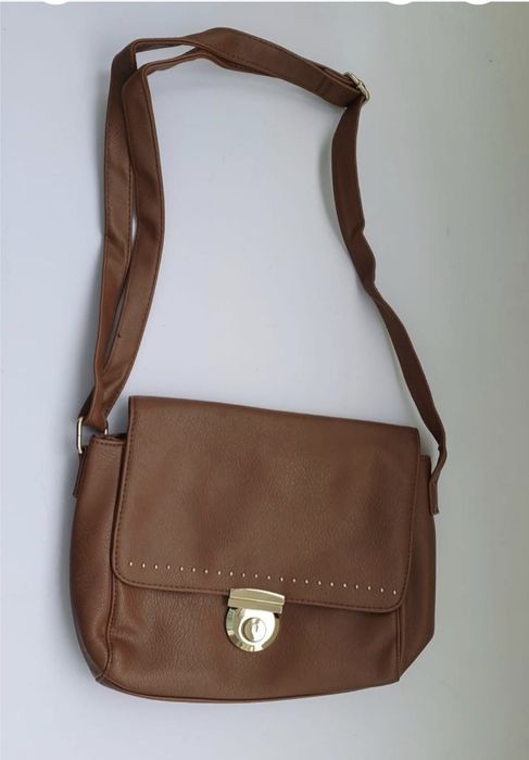 Geanta Holly Studded Avon maro