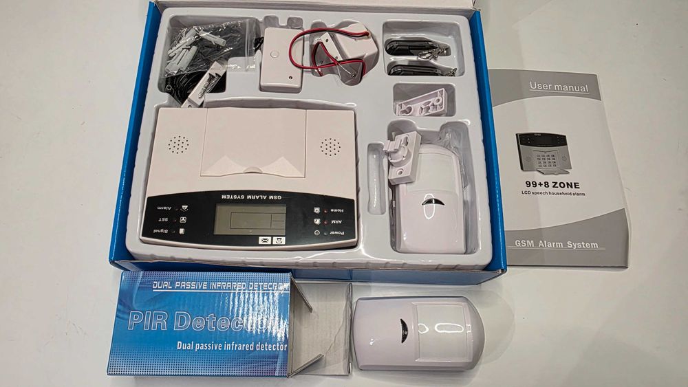 Sistem de Alarmă GSM Wireless + 2 senzori PIR