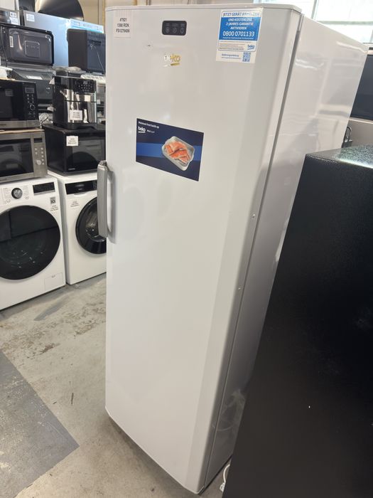 Congelator vertical Beko FS127940N