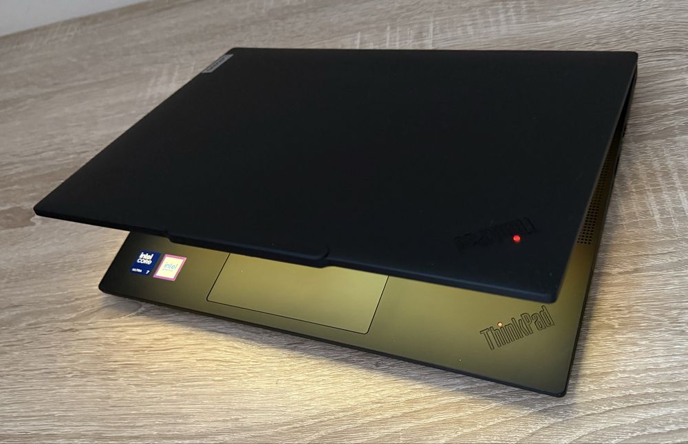 Lenovo Thinkpad T14 Gen5 Ultra 7 155U TOUCH 16 / 32GB ram ! T14s Gen6