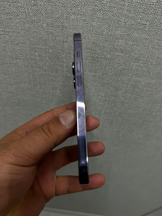 Продаю Iphone 14 pro