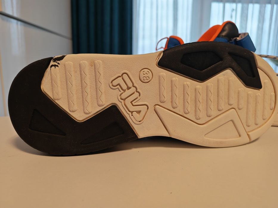 Adidași FILA băieți nr 38 – foarte comozi, stare excelentă