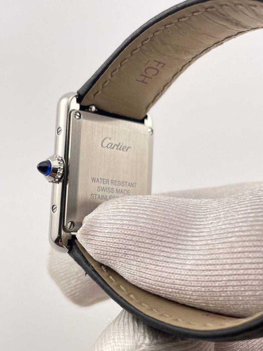 Часы Cartier Tank Must