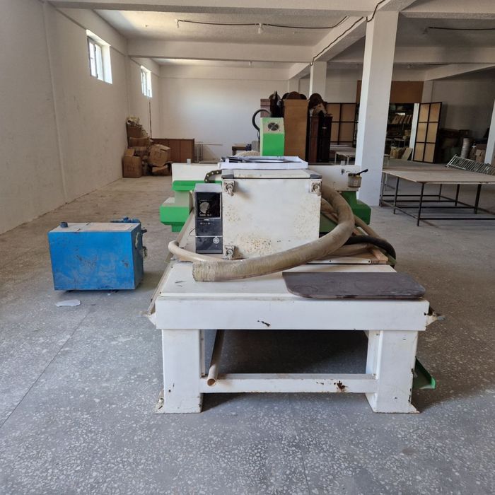 CNC frezer stanogi sotiladi