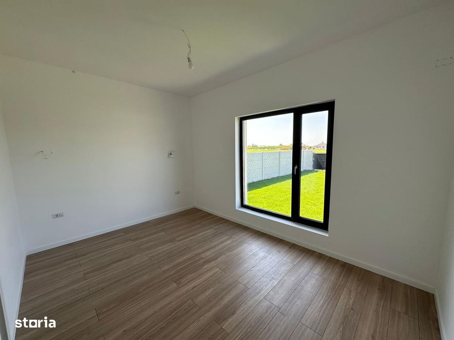 Casa 4 camere: pompa caldura / panouri fotovoltaice / tripan - Teghes