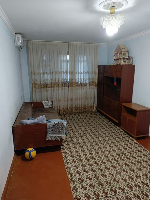 Продается квартира 2мкр 2 комнаты