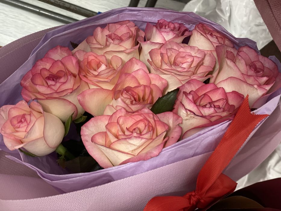 Продаю букеты сегодня подарили