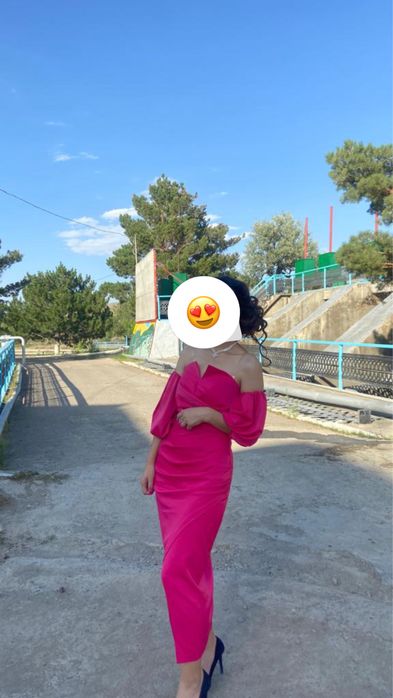 Атласное платье