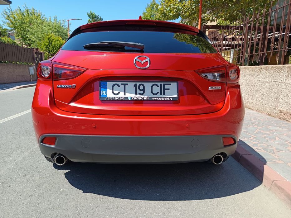 Proprietar ,vand  mazda 3