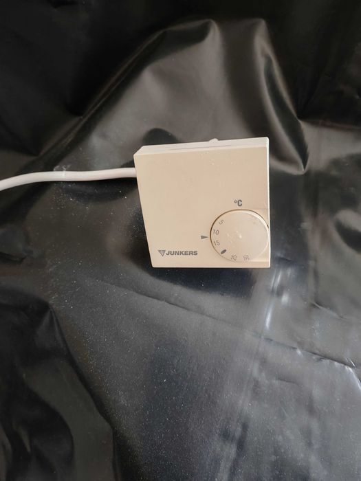 Vând centrală de apartament