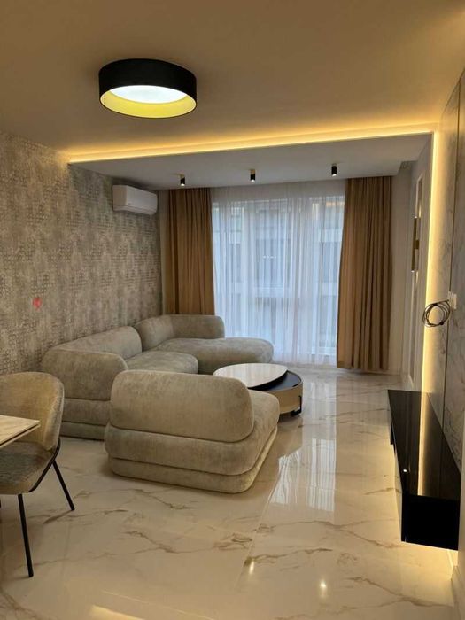 Продава се Тристаен апартамент в Пловдив, Остромила - 96 кв.м за 1190 €/кв.м - Снимка #2