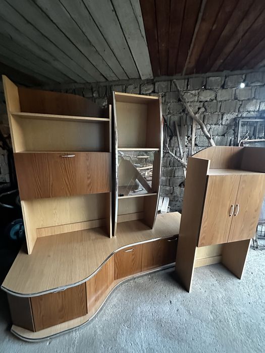 Mobilier 4 corpuri – spațiu de depozitare generos