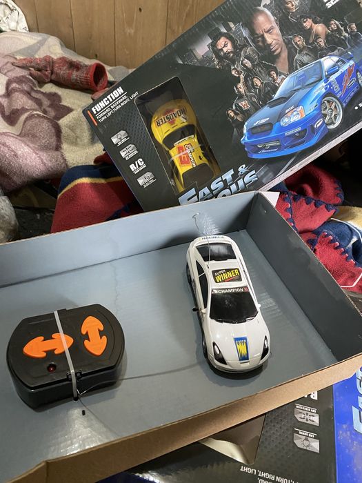 Машинки с пультом детские