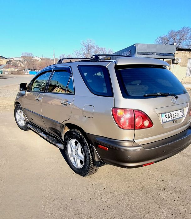 Продам лексус rx 300