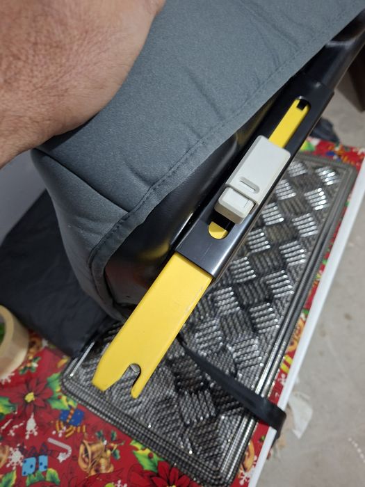 Înălțător auto copii Cangaroo Romeo isofix
