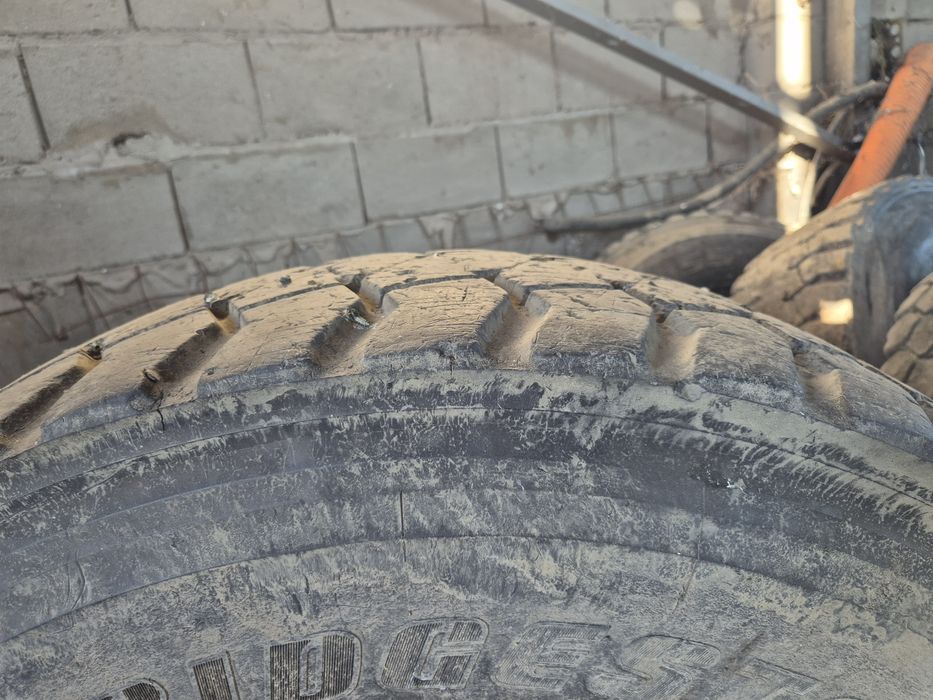 Продам шины 315х80х22,5