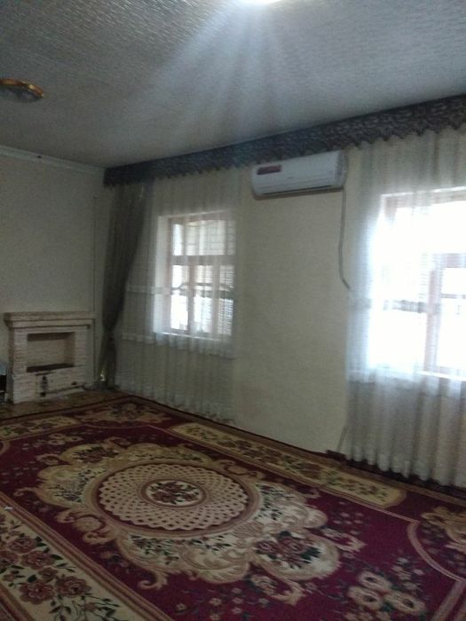 Ховли сотилади..