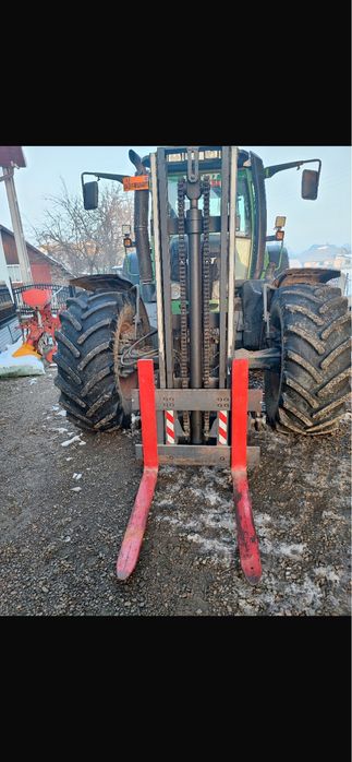 Vând braț de stivuitor care se prinde în tiranți