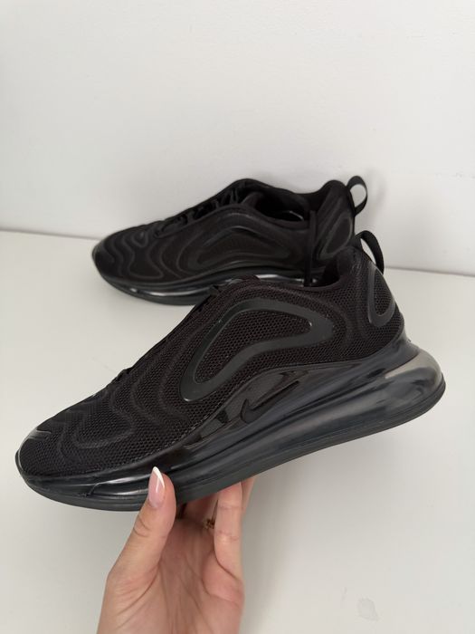 Обувки Nike Air Max 720