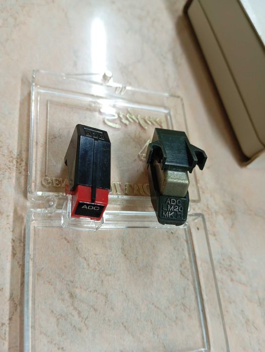 Продам звукосниматель для винилового проигрывателя.