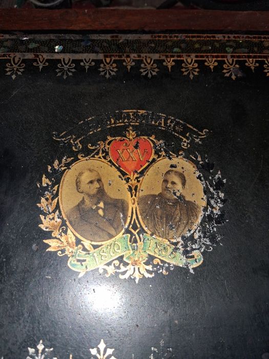 Швейная машинка Зингер