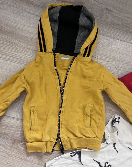 Суичер Mayoral, близа Adidas и HM